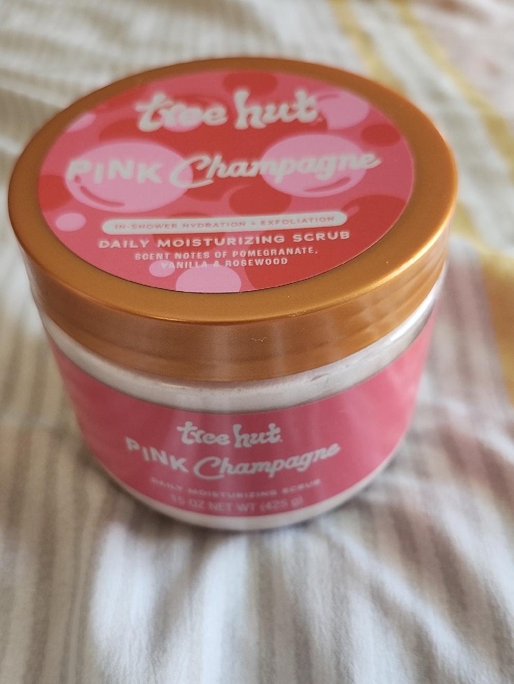 Tree Hut Pink Champagne Daily Moisturizing Scrub